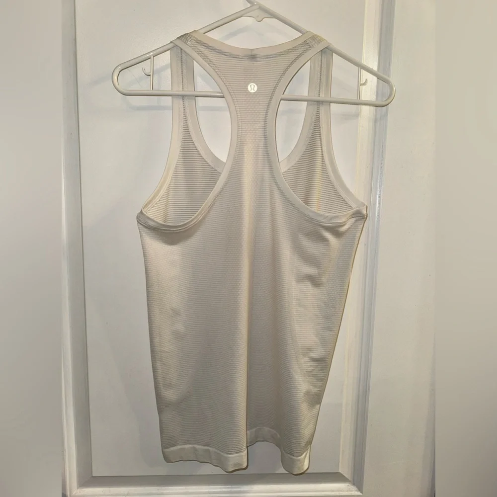 lululemon athletica excellent size